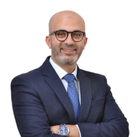 دكتور محمود يوسف طلبه