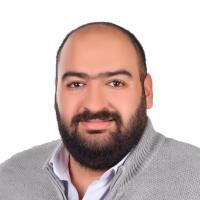 دكتور احمد نبيل العجوز