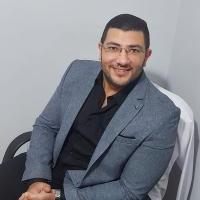 دكتور محمود زكريا الغريب